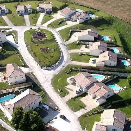 Holiday home Domaine Du Grand Tourtre Chalais (Charente)